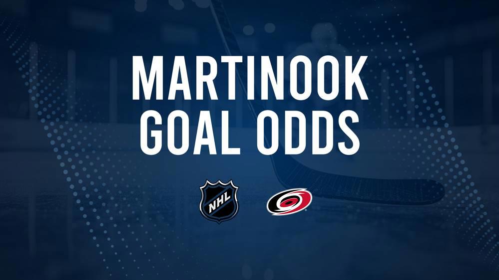 Will Jordan Martinook Score a Goal Against the Blues on November 17?